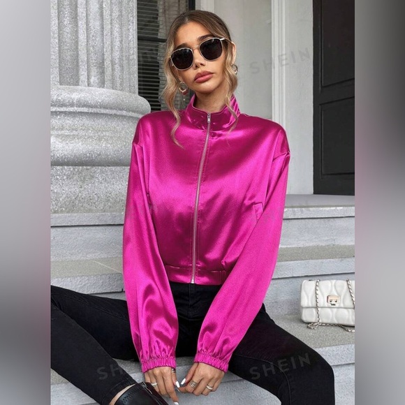 💕 Essence Zip Magenta Satin Jacket 💕 Small 🔥 Never worn! New in bag! 🔥 - Picture 3 of 9